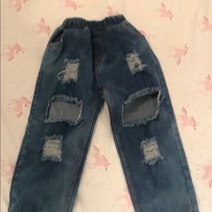 Size 4t ripped jeans for girls
